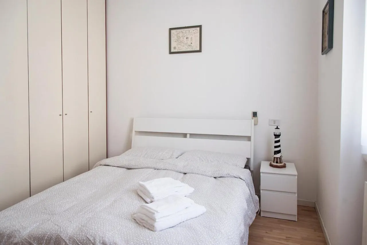 Youhosty - Coni Zugna G 12 Milan Apartment