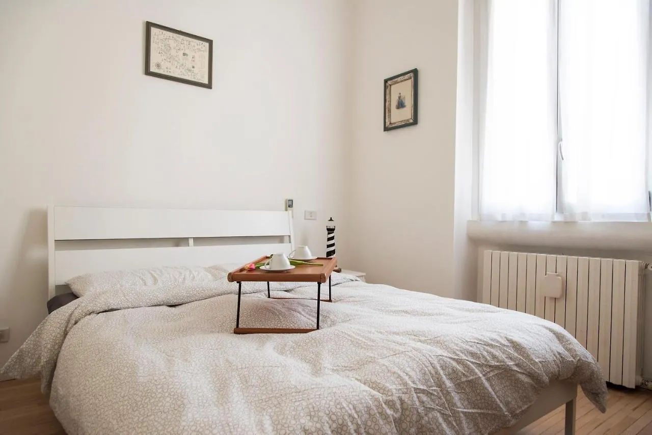 Apartment Youhosty - Coni Zugna G 12 Milan