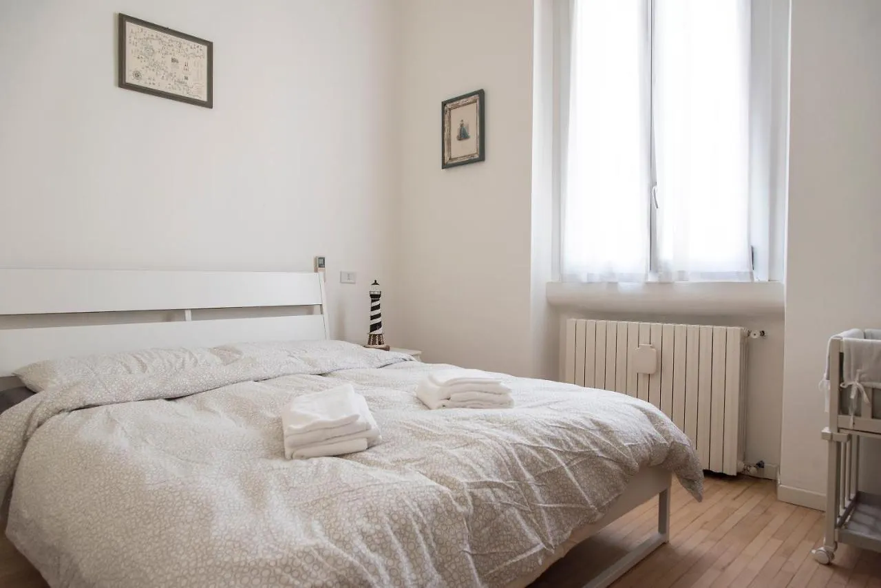 Apartment Youhosty - Coni Zugna G 12 Milan Italy